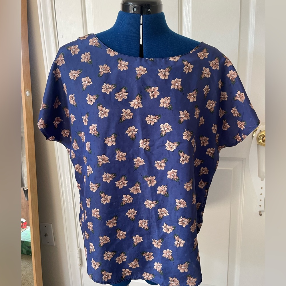 Vintage flower shirt